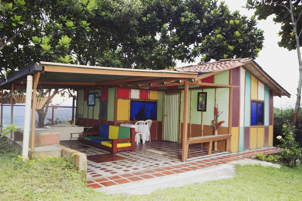 Palestina Ecohotel Chinchiná エクステリア 写真