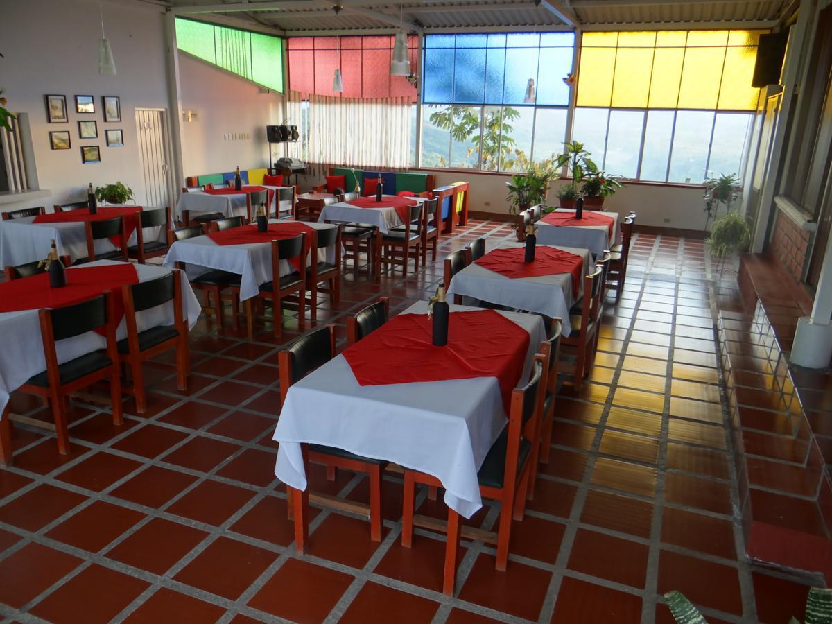 Palestina Ecohotel Chinchiná エクステリア 写真